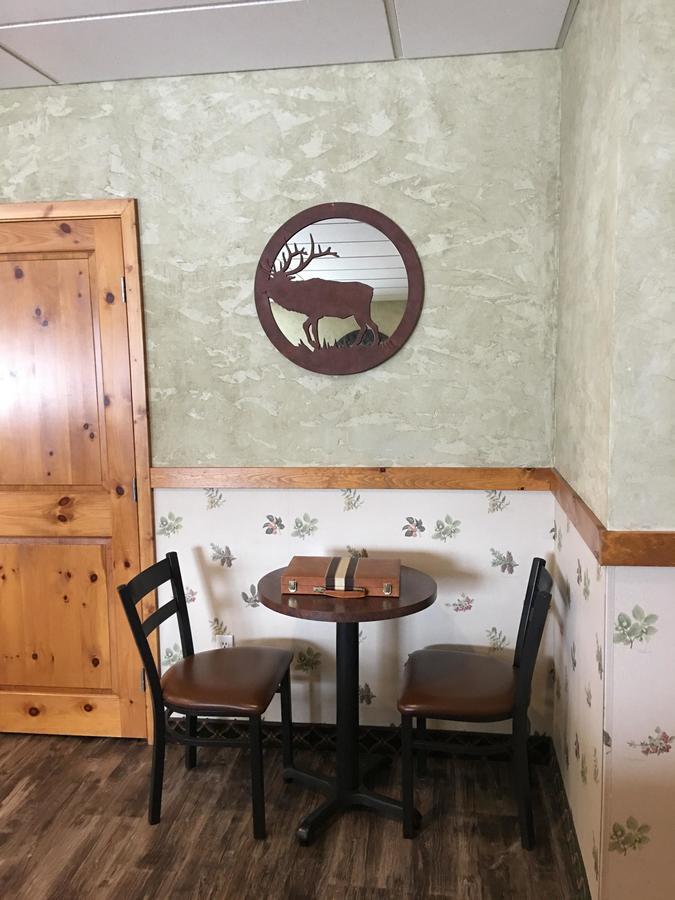 Boulder Creek Inn Donnelly Экстерьер фото