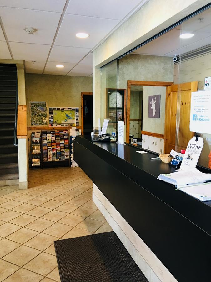 Boulder Creek Inn Donnelly Экстерьер фото