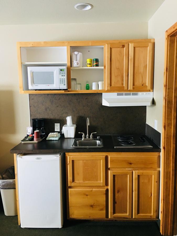 Boulder Creek Inn Donnelly Экстерьер фото