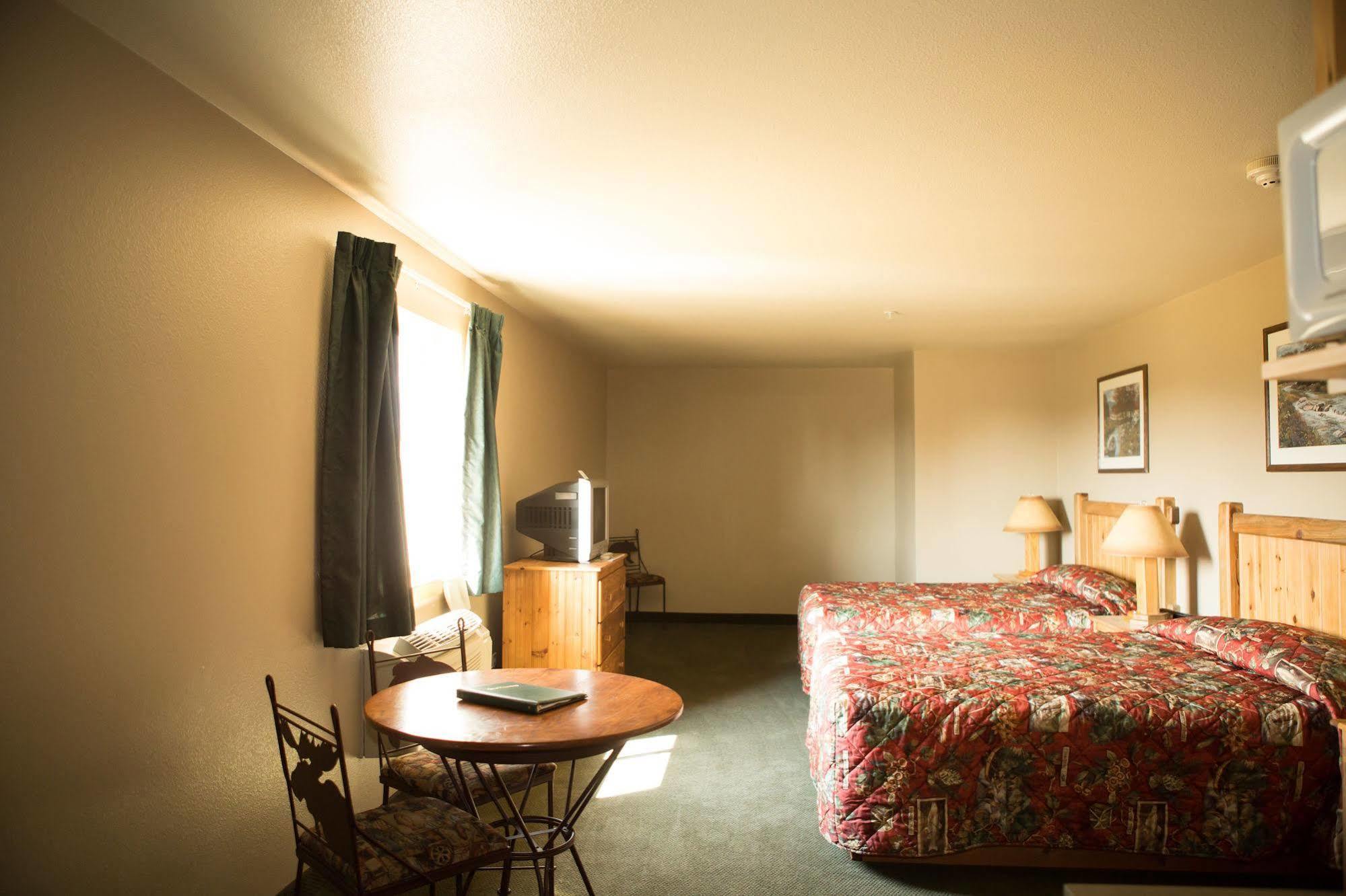 Boulder Creek Inn Donnelly Экстерьер фото